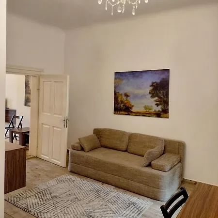 Casa Sforii 3*