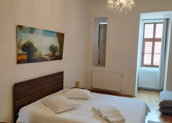 Casa Sforii Gasthuis 3*